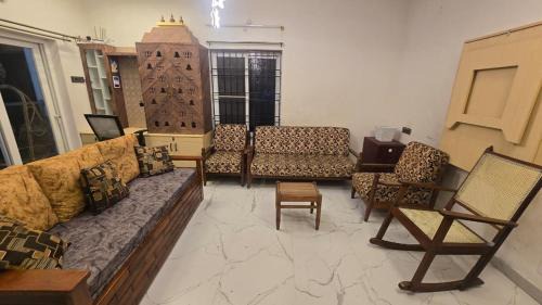 Anna Nagar Apartment | Kashvis Mayura Sirur Home