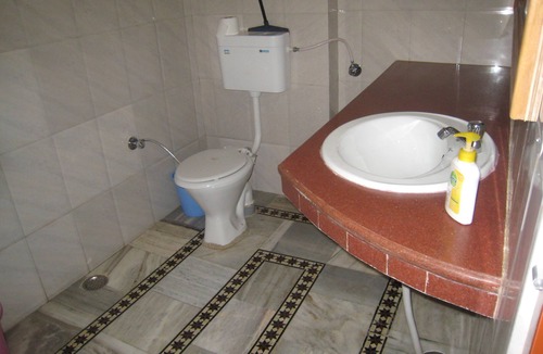 Varanasi Bed & Breakfast | Kedareswar Bed and Breakfast