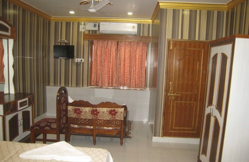 Varanasi Bed & Breakfast | Kedareswar Bed and Breakfast