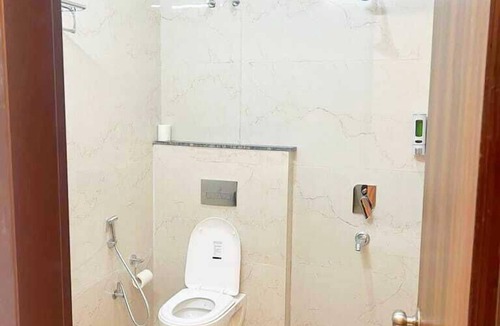 Gurugram Hotel | Kingfisher Luxury Resort