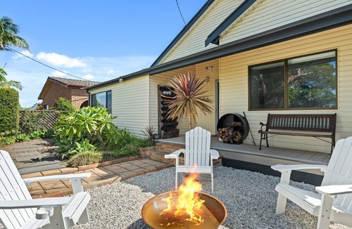 Huskisson Cottage | Kingston Cottage by Experience Jervis Bay