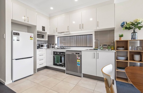 Austral House | Kozyguru | Austral | Charming 4Bedroom Family Home