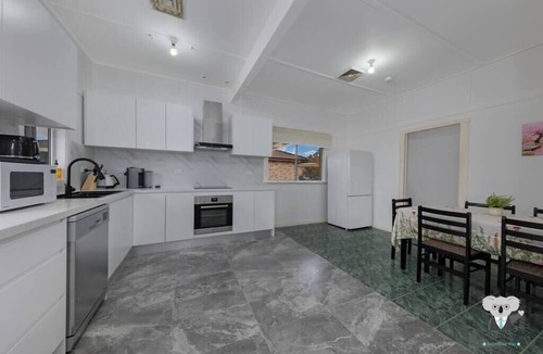 Fairfield East House | KozyGuru | Fairfield East | Cozy Holiday House