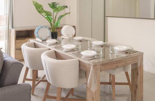 Hillsdale Apartment | KozyGuru | Hillsdale | 3 Bedroom APT