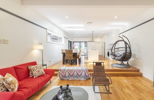 Rose Bay House | Kozyguru | Rose Bay | Charming House Near Beach