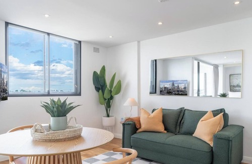 Rozelle Apartment | KozyGuru | Rozelle | Bridge View with Carpark
