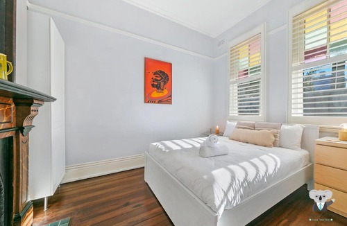 Rozelle Apartment | KOZYGURU ROZELLE COSY DREAM HOLIDAY HOME 3 BED HOUSE + FREE NRZ196