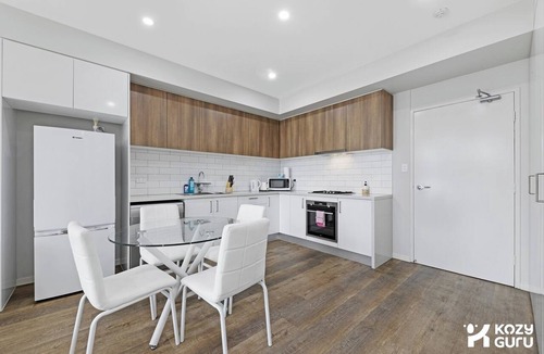 Wentworthville Apartment | KozyGuru | Wentworthville | 2 Bed 2 Bath Apt