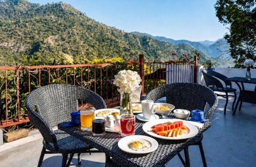 Jeolikote Hotel | Kumaon Cottage, Nainital - AM Hotel Kollection