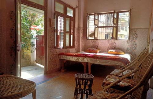 Allahabad Apartment | Kumbh friends and family homestay