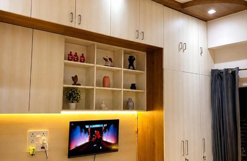 Greater Noida Apartment | Kunj Homestays