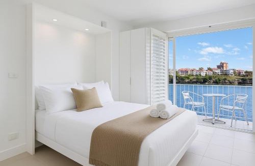 Kurraba Point Apartment | Kurraba Point Harbourside Studio Steps from Ferry - BADEN
