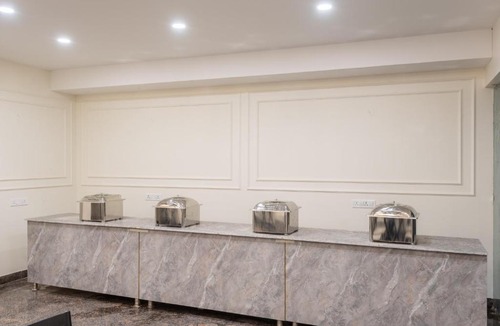 Gurugram Hotel | La Comfort By shrpl