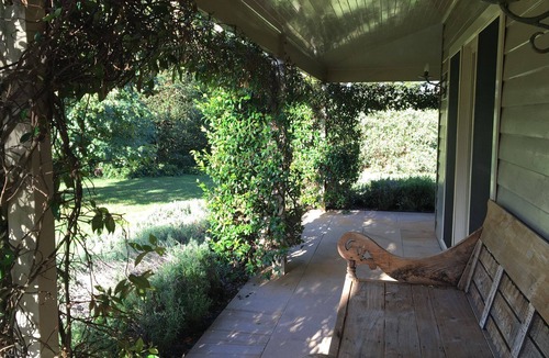 Fitzroy Falls House | Lago Estate - 'Lake Cottage'