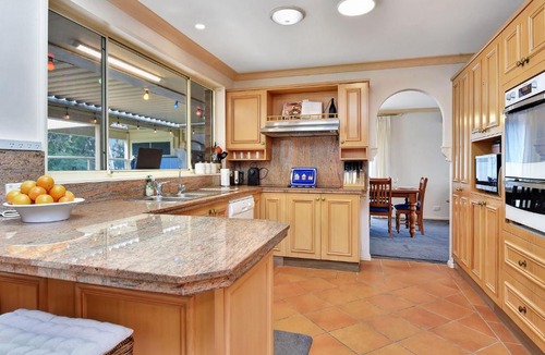 Bonnells Bay House | Lakeside Drift