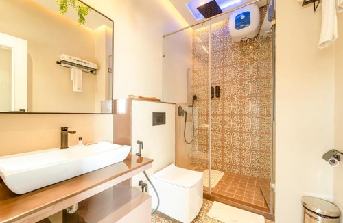 Udaipur Hotel | Lakeside Leisure A Lake View Hotel