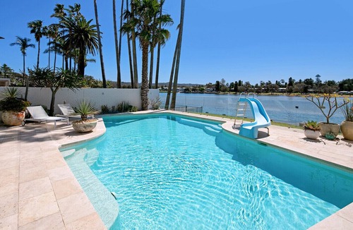 Narrabeen House | Lakeside Retreat - Waterfront