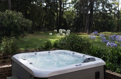 Lakesland House | Lakesland Farm Retreat pet friendly