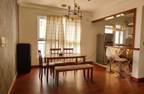 Agara Apartment | Lakeview 3BHK on 12th Floor for Family with Vehicle