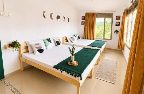 Pen Villa | Lalaland Lakehouse - Private Lakefront Villa with Forest & Mountain views