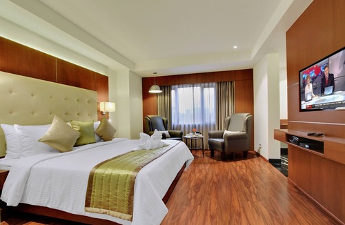 Yeshwanthpur Hotel | Lavender Premier
