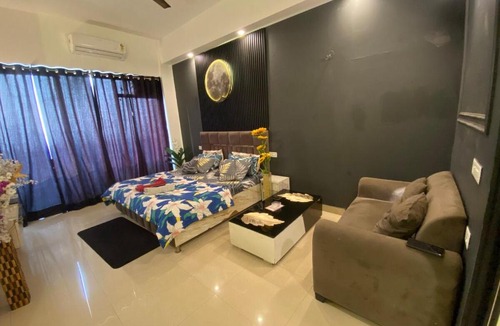 Greater Noida Apartment | Lavish Studio Room - Gaur City Center