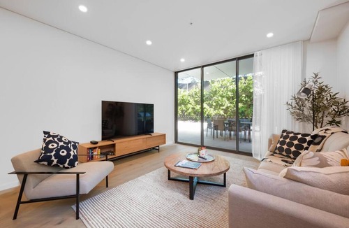 Neutral Bay Apartment | Le Soleil The Sun-Inspired Luxury Apartment