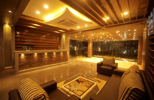 Covelong Hotel | Lee Crysstal