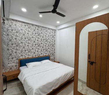 Indore Bed & Breakfast | Leela Shri by StaySure