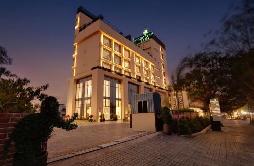 Bhubaneshwar Hotel | Lemon Tree Hotel, Bhubaneswar