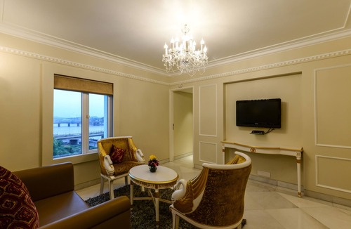 Ahmedabad City Centre Hotel | Lemon Tree Premier, Sabarmati Riverfront, Ahmedabad