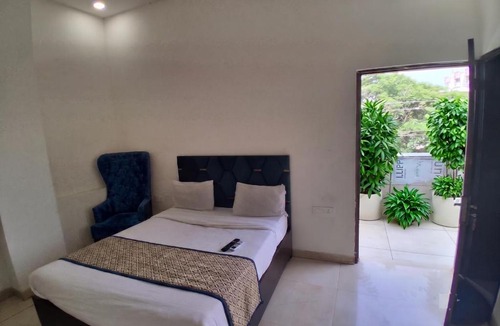 Faridabad Hotel | Lime Inn Stays