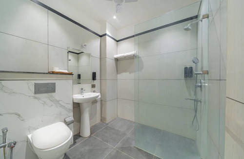 Greater Noida Hotel | Lime Tree Hotel & Stays Greater Noida Nearby India Expo Centre & Mart