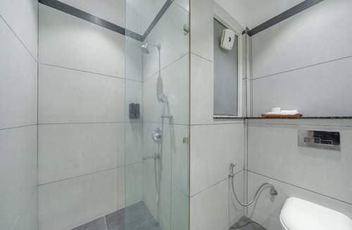 Greater Noida Hotel | Lime Tree Hotel & Stays Greater Noida Nearby India Expo Centre & Mart