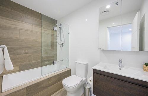 Liverpool Apartment | Liverpool Brand new 2 Bedroom APT View & Parking