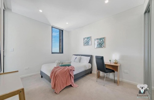 Liverpool Apartment | Liverpool Modern 1 Bed Studio with great view B