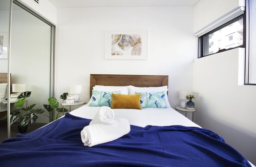 Alexandria Apartment | Location Location Location Inner City convenience at Waterloo