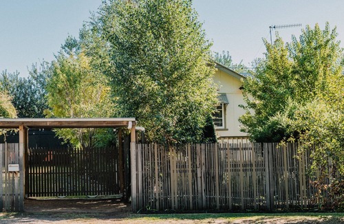 Adaminaby Cottage | Lola Cottage - Your Charming Retreat in the Heart of Adaminaby