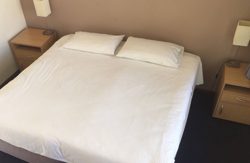 Lucas Heights Hotel | Lucas Heights Motel
