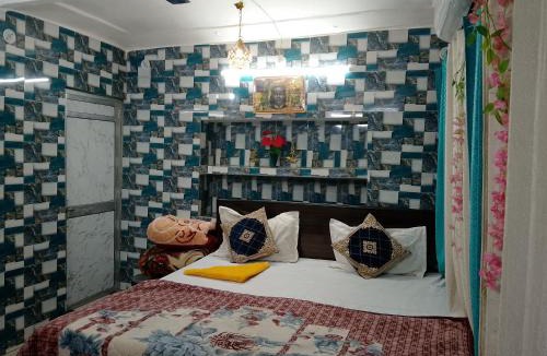 Ayodhya House | Luv Kush Homestay Ayodhya call now- 75659-24844