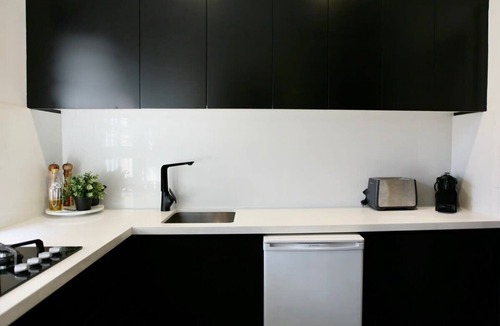 Potts Point Apartment | Lux & Quiet Apartment in Potts Point