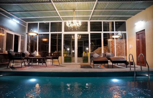 Turkaura Other | Lux Tent in Majkhali w Heated Pool Tarumarg D