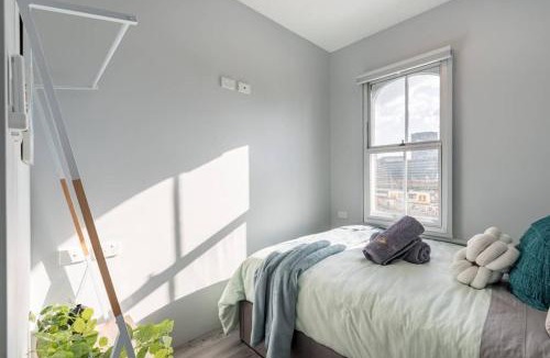Surry Hills House | Luxe Ensuite Double Room - AC - Next to Central&CBD - Near Darling Harbour& Chinatown& USYD& UTS