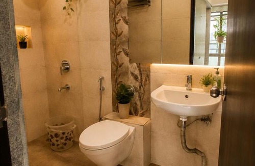 Aundh Apartment | LuxeBnb - The Sage Studio Room