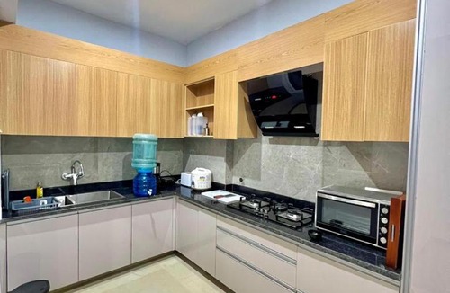 Srinagar Apartment | Luxurious 2 Bedroom Apartment in Srinagar