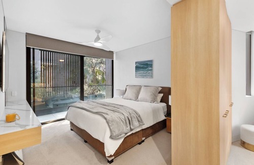 Bellevue Hill Apartment | Luxurious 3BR penthouse apartment with private rooftop terrace