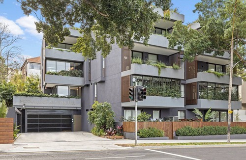 Bellevue Hill Apartment | Luxurious 3BR penthouse apartment with private rooftop terrace