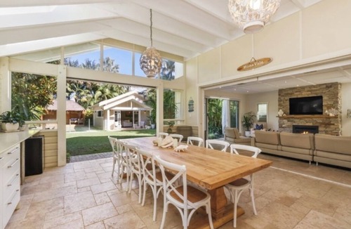 Mona Vale Apartment | Luxurious Beachside Oasis Sleeps 10