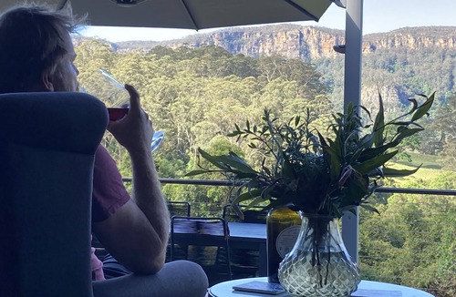 Barrengarry Cabin | Luxurious Boutique Cabins (2 King Bedrooms) and Amazing Views in Kangaroo Valley