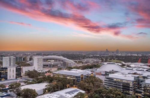Lidcombe Hotel | Luxurious Stylish Courtyard View near Olympic Park